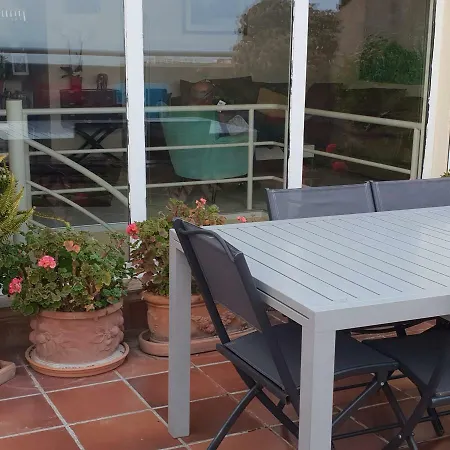 Dupleix U Forcone Apartment